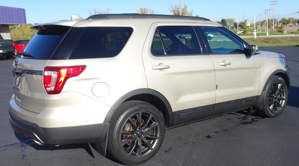 2017 Ford Explorer Image 6