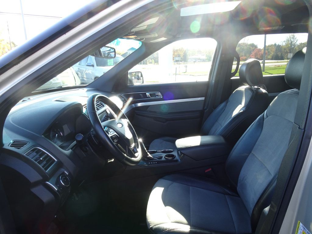 2017 Ford Explorer Image 10