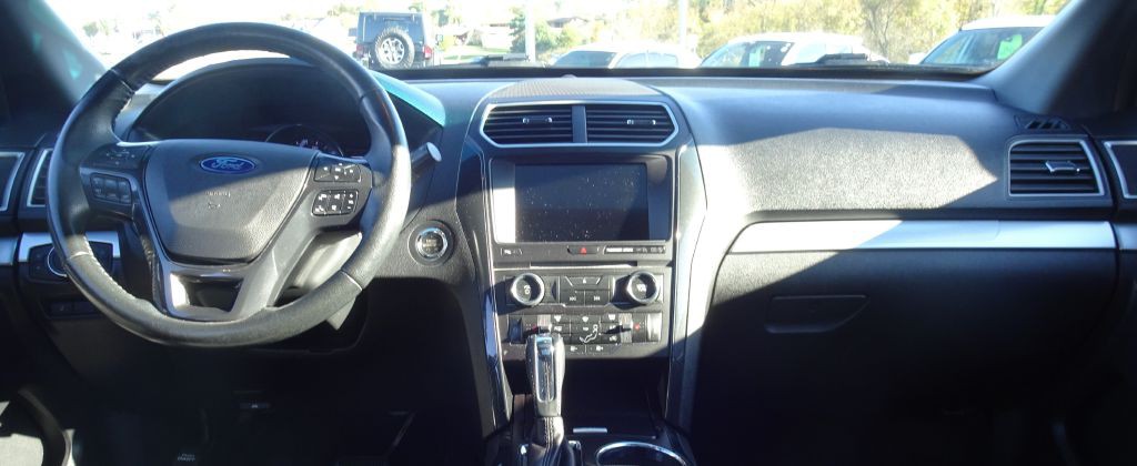 2017 Ford Explorer Image 11