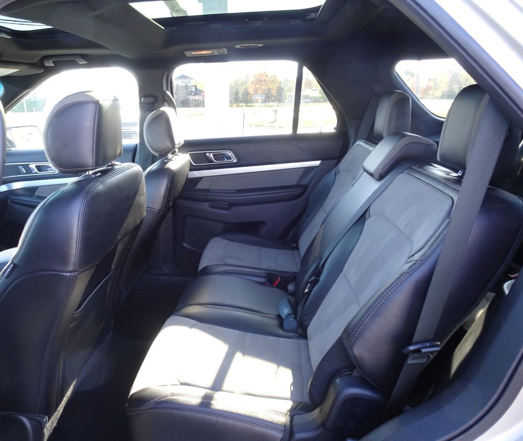 2017 Ford Explorer Image 13