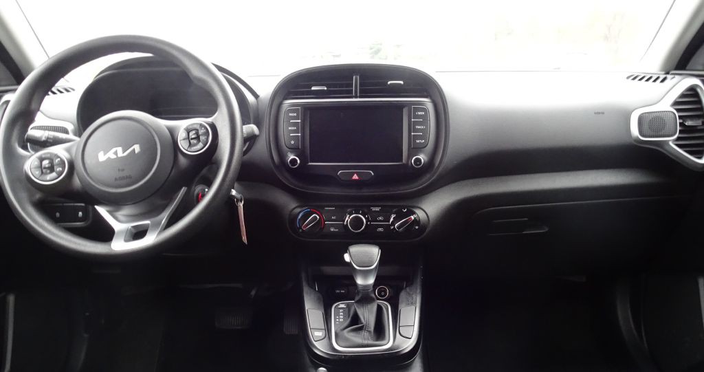 2022 Kia Soul Image 11