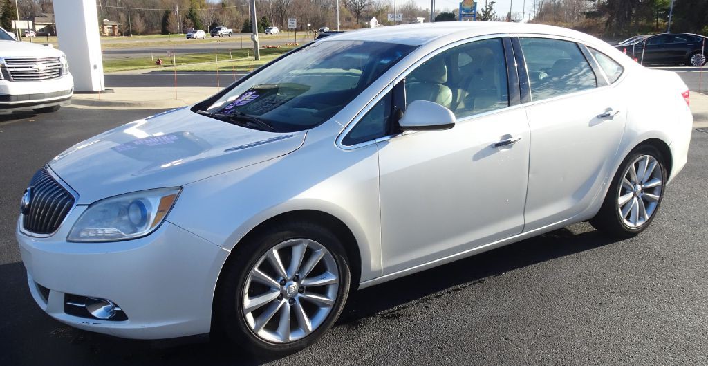 2013 Buick Verano Image 2