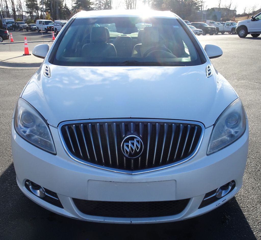 2013 Buick Verano Image 3