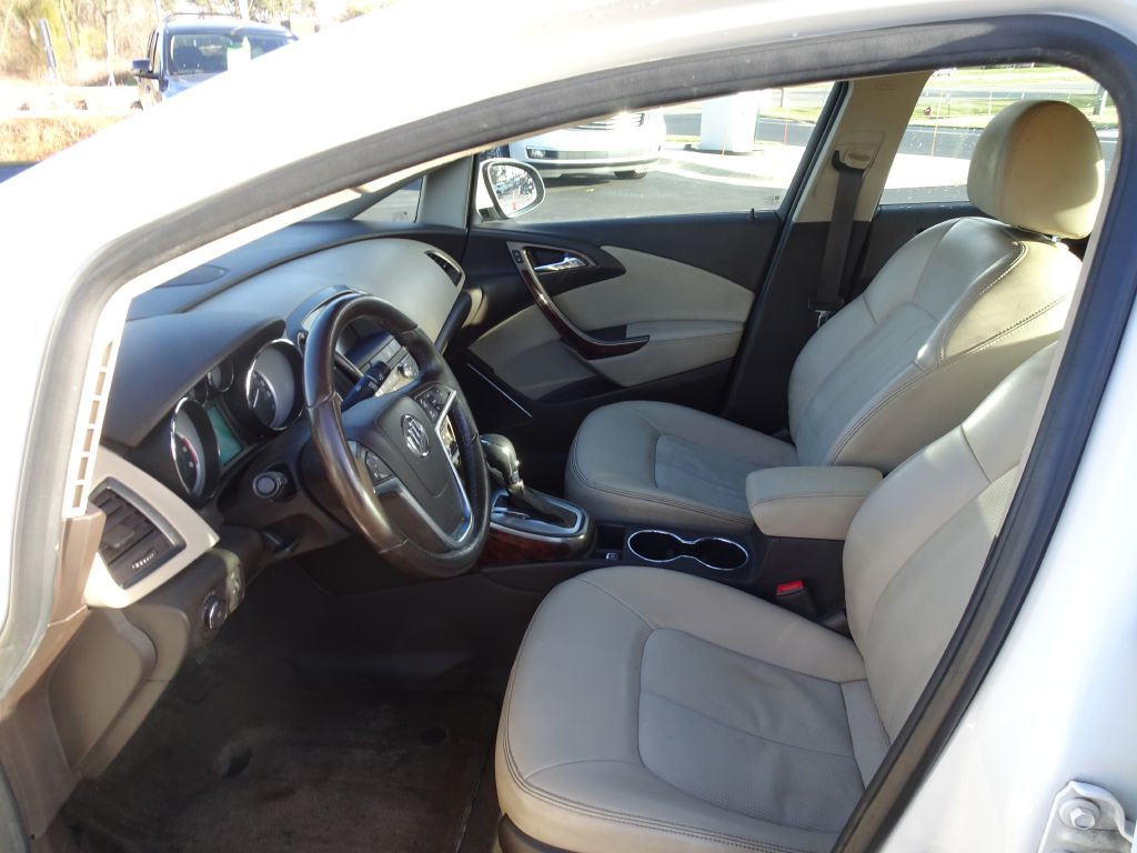 2013 Buick Verano Image 10