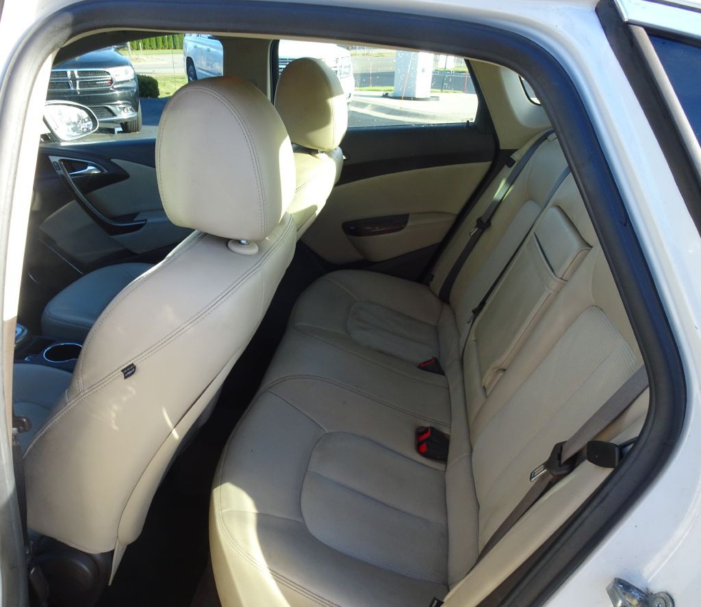 2013 Buick Verano Image 11
