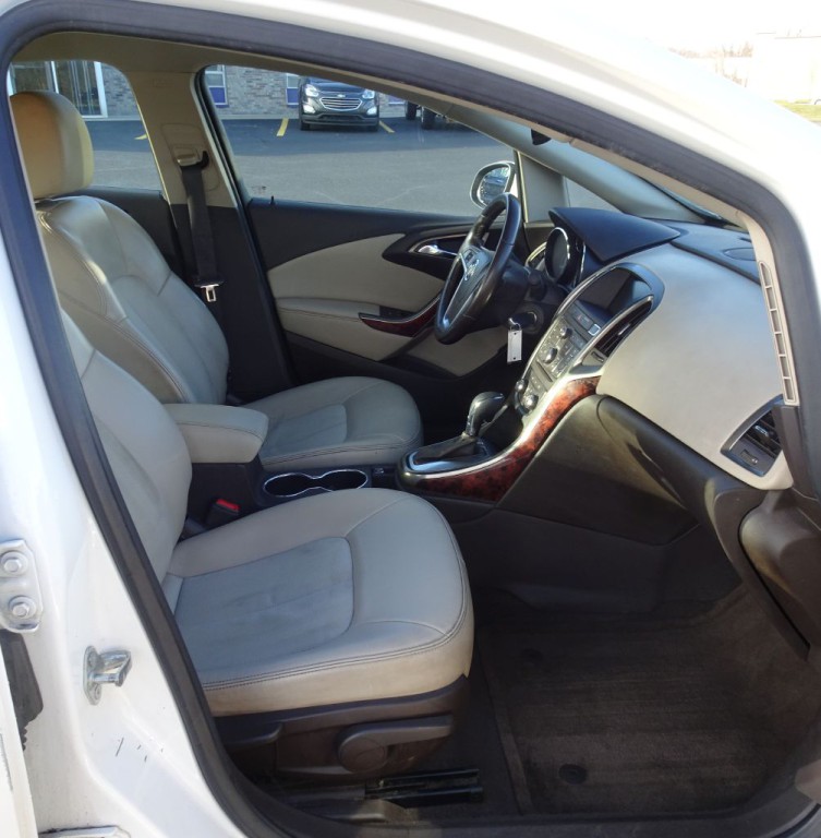 2013 Buick Verano Image 15
