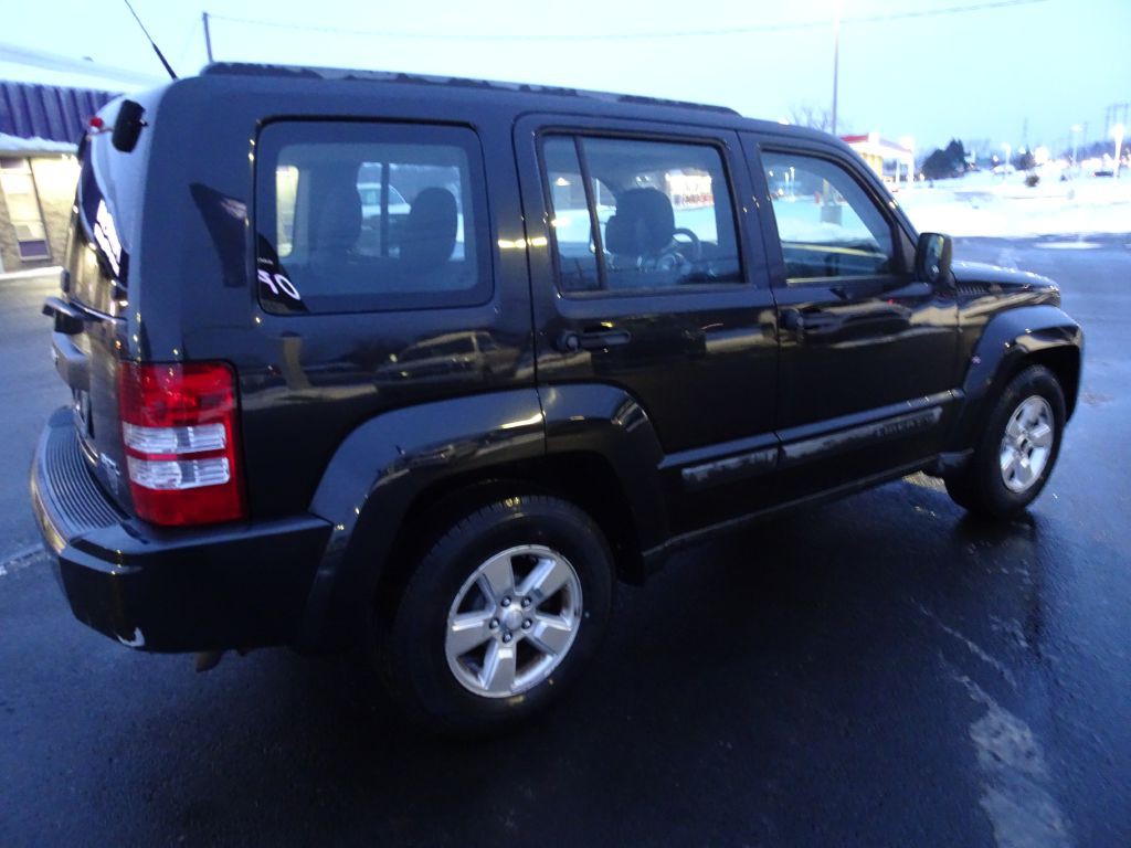 2011 Jeep Liberty Image 6