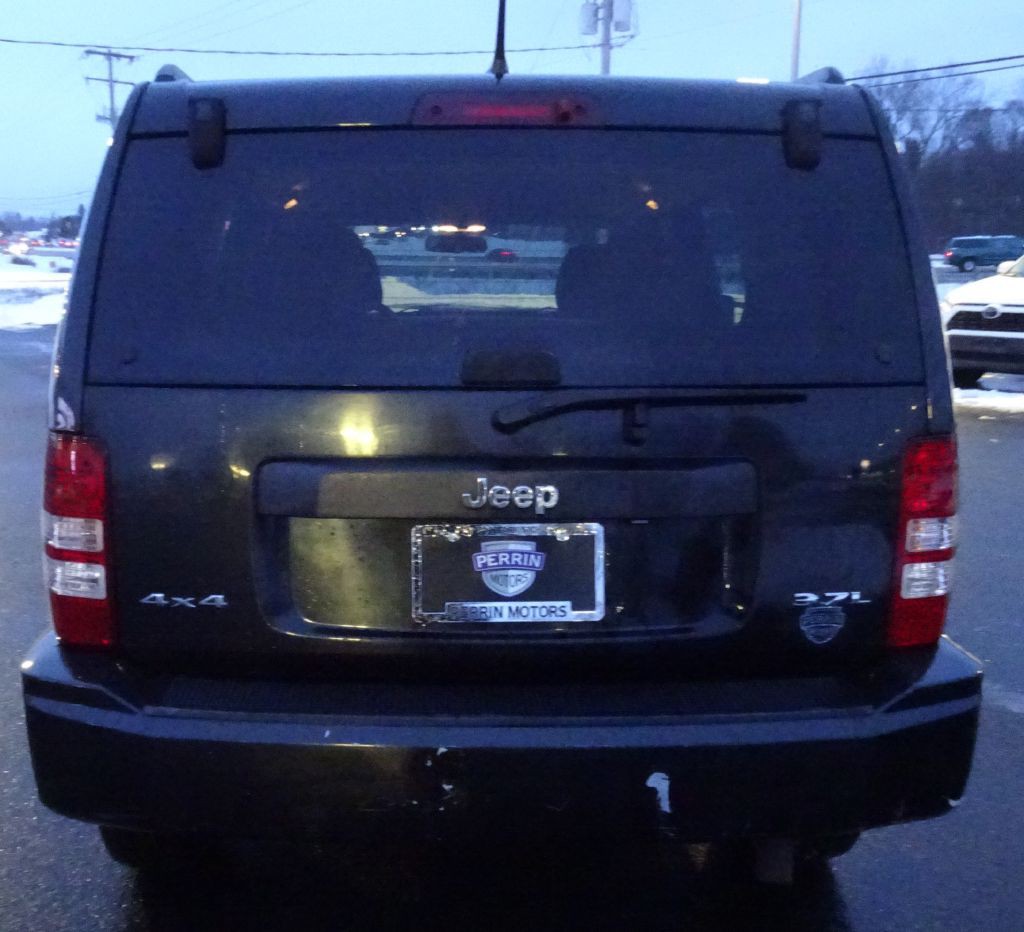 2011 Jeep Liberty Image 8