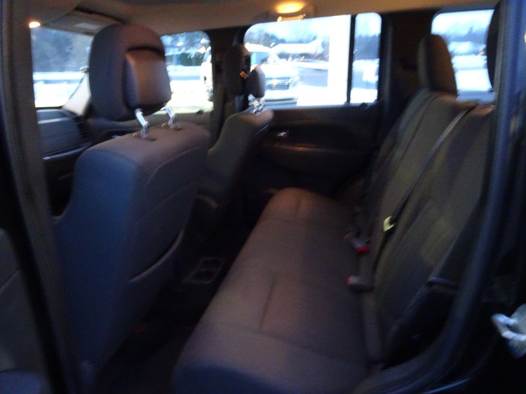 2011 Jeep Liberty Image 11