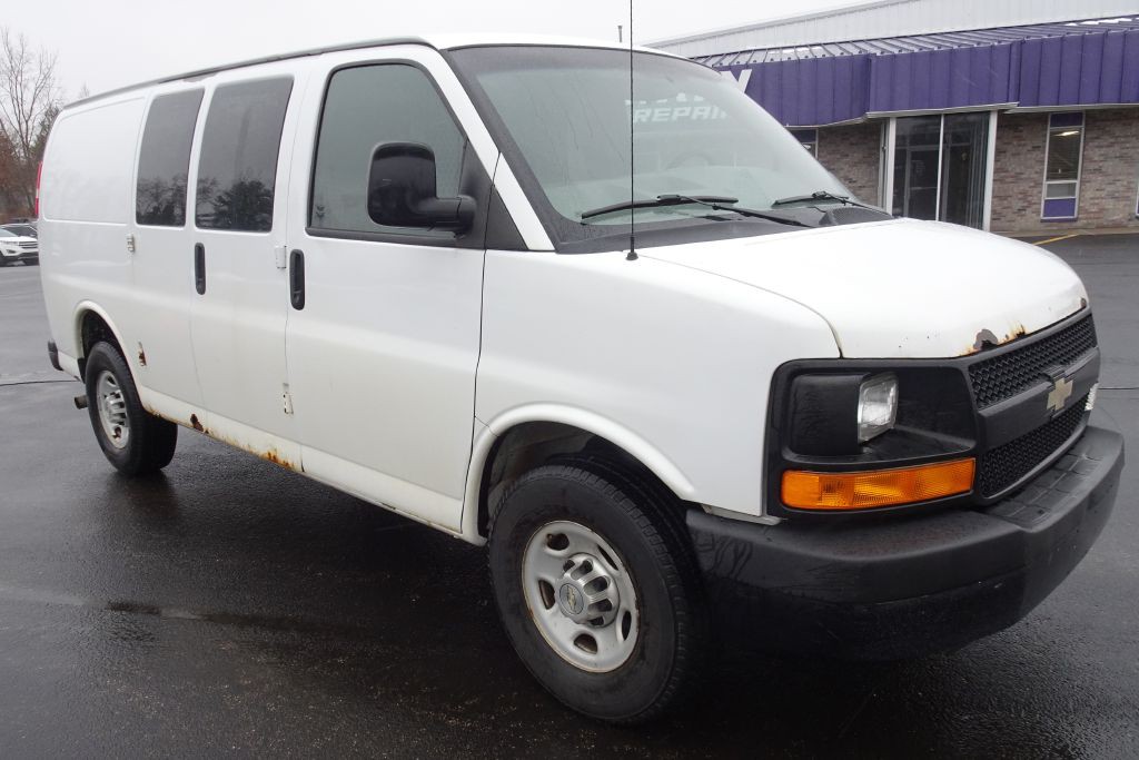 2013 Chevrolet Express Image 4