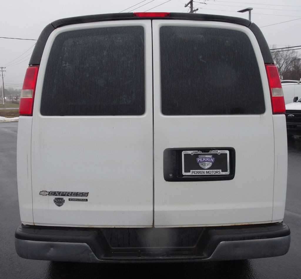 2013 Chevrolet Express Image 8