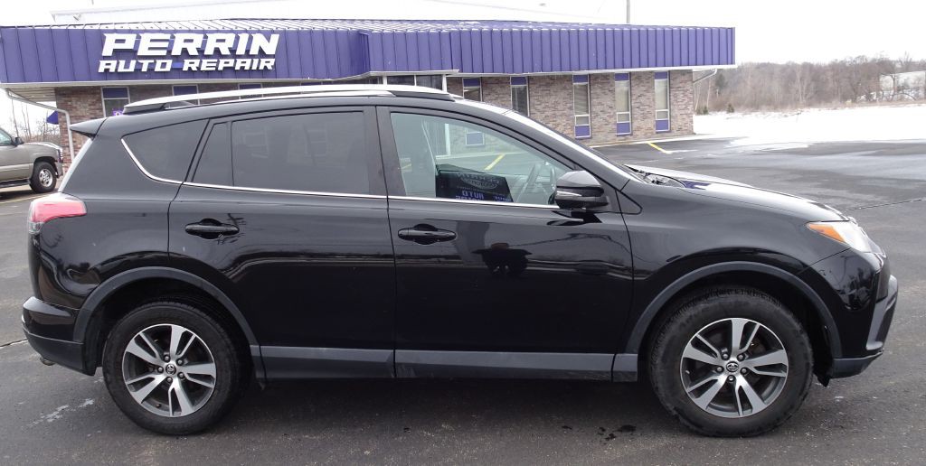 2017 Toyota Rav4 Image 5