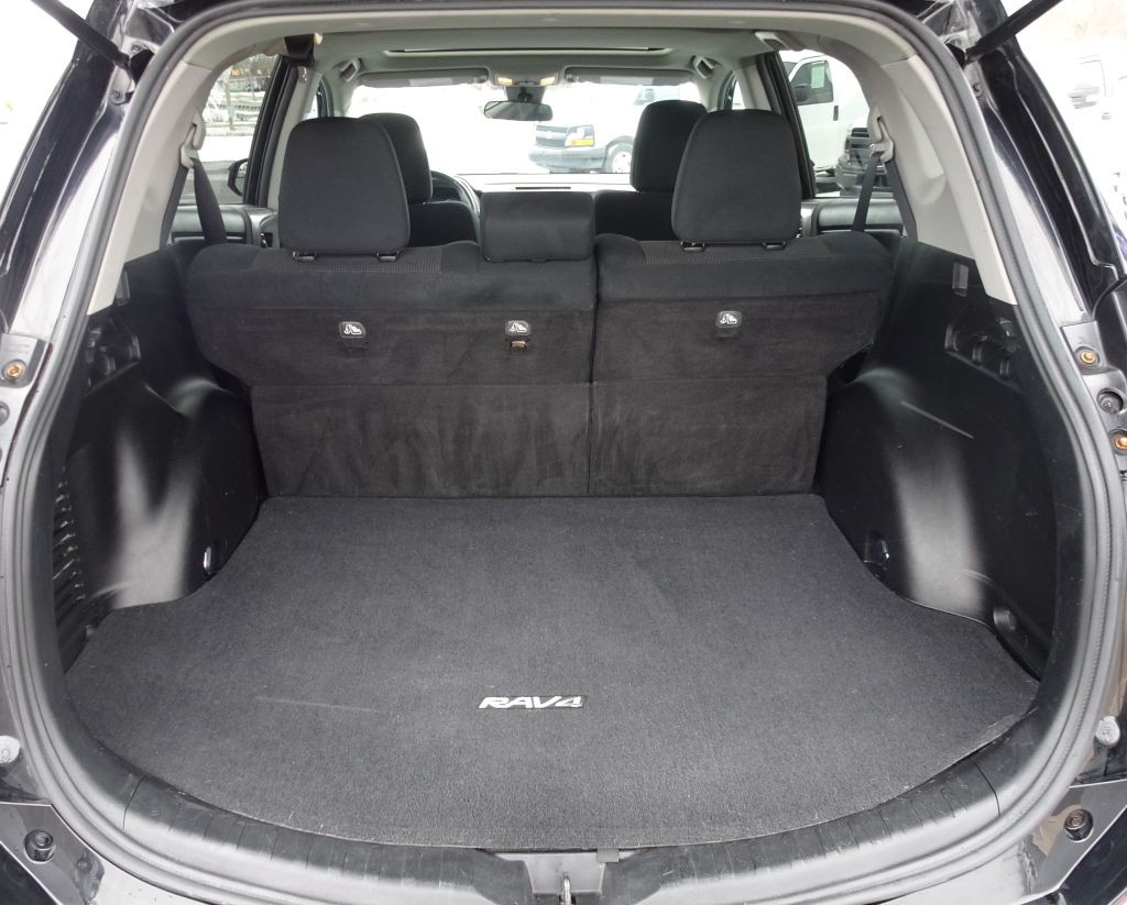 2017 Toyota Rav4 Image 7
