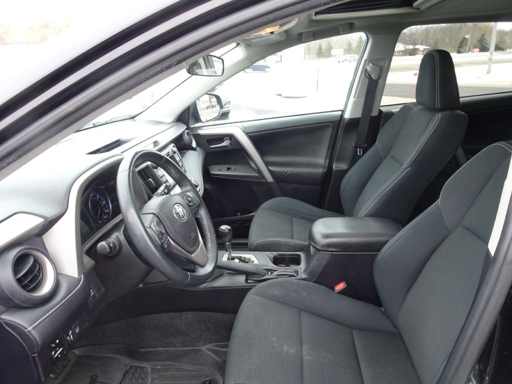 2017 Toyota Rav4 Image 10