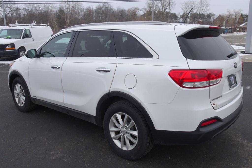 2016 Kia Sorento Image 9