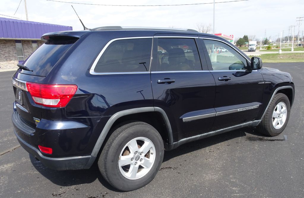 2011 Jeep Grand Cherokee Image 6