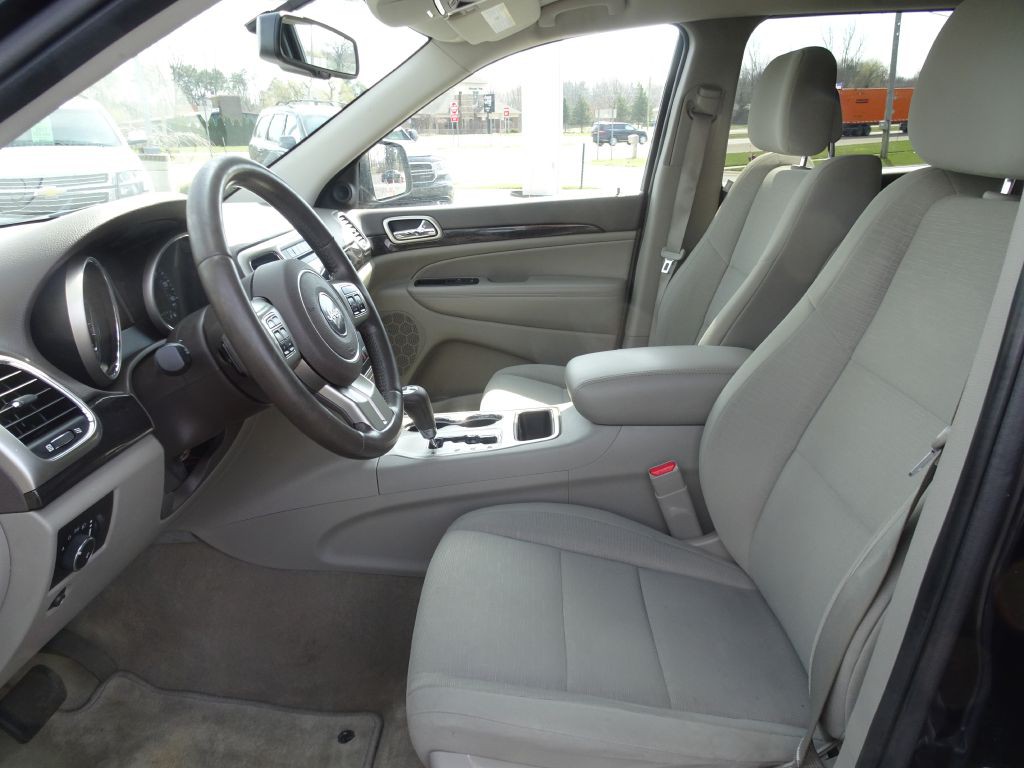 2011 Jeep Grand Cherokee Image 10