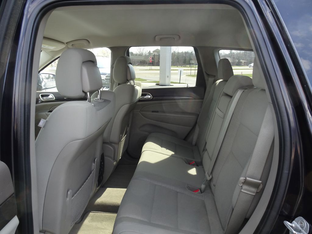 2011 Jeep Grand Cherokee Image 11