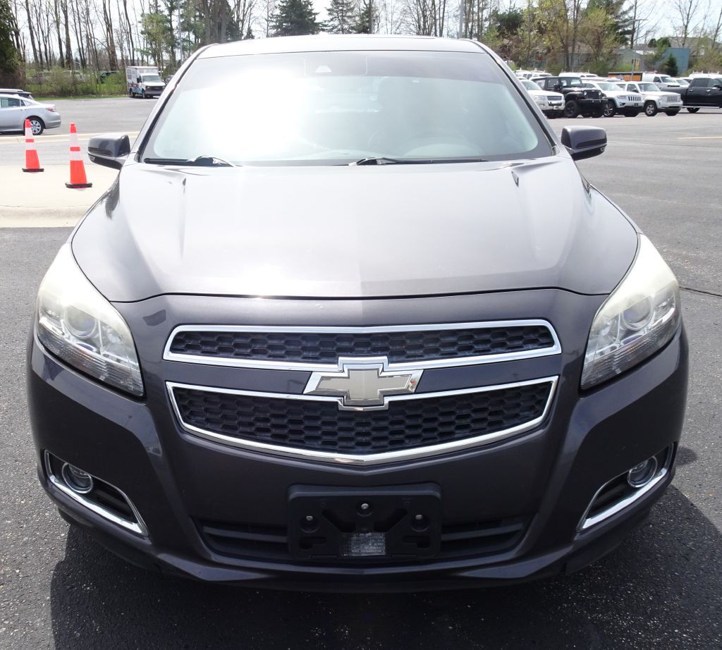 2013 Chevrolet Malibu Image 3