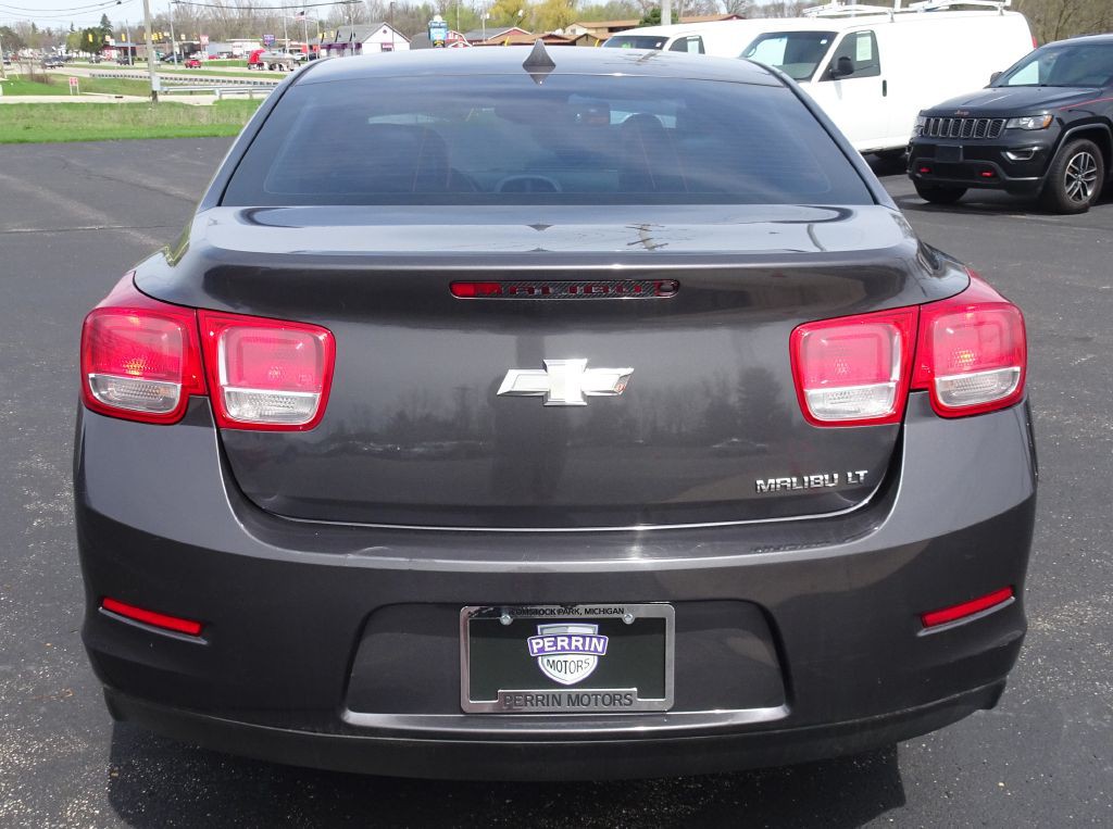 2013 Chevrolet Malibu Image 8