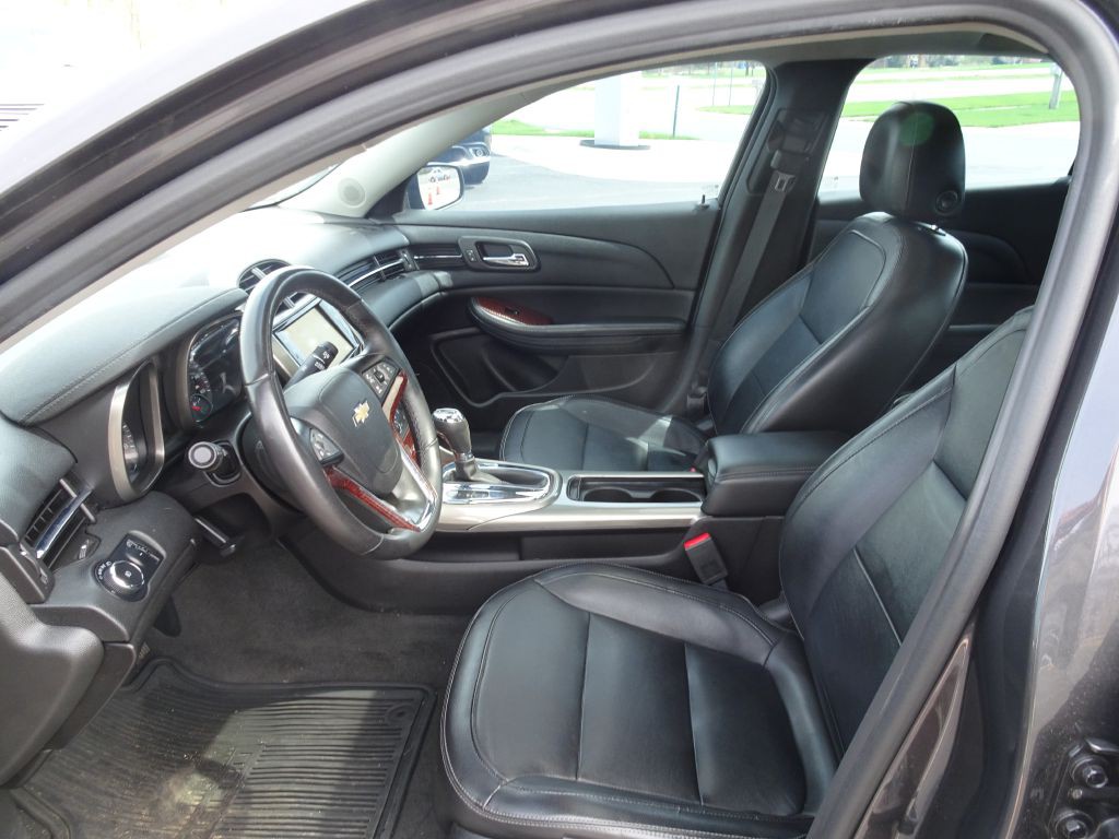 2013 Chevrolet Malibu Image 10