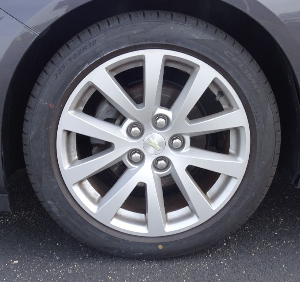 2013 Chevrolet Malibu Image 18