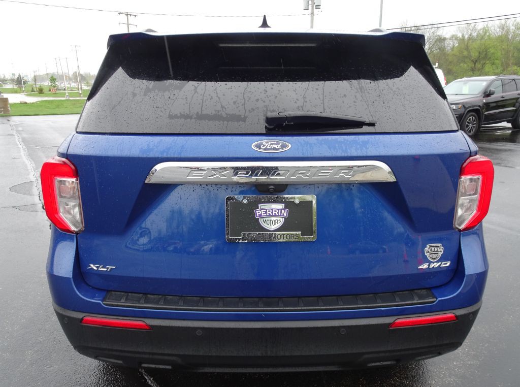 2022 Ford Explorer Image 8