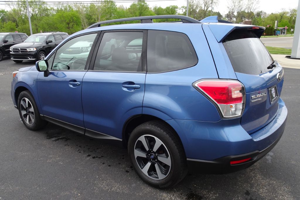 2018 Subaru Forester Image 9