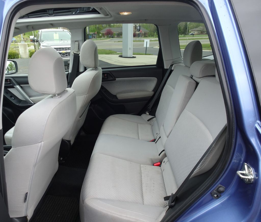 2018 Subaru Forester Image 11