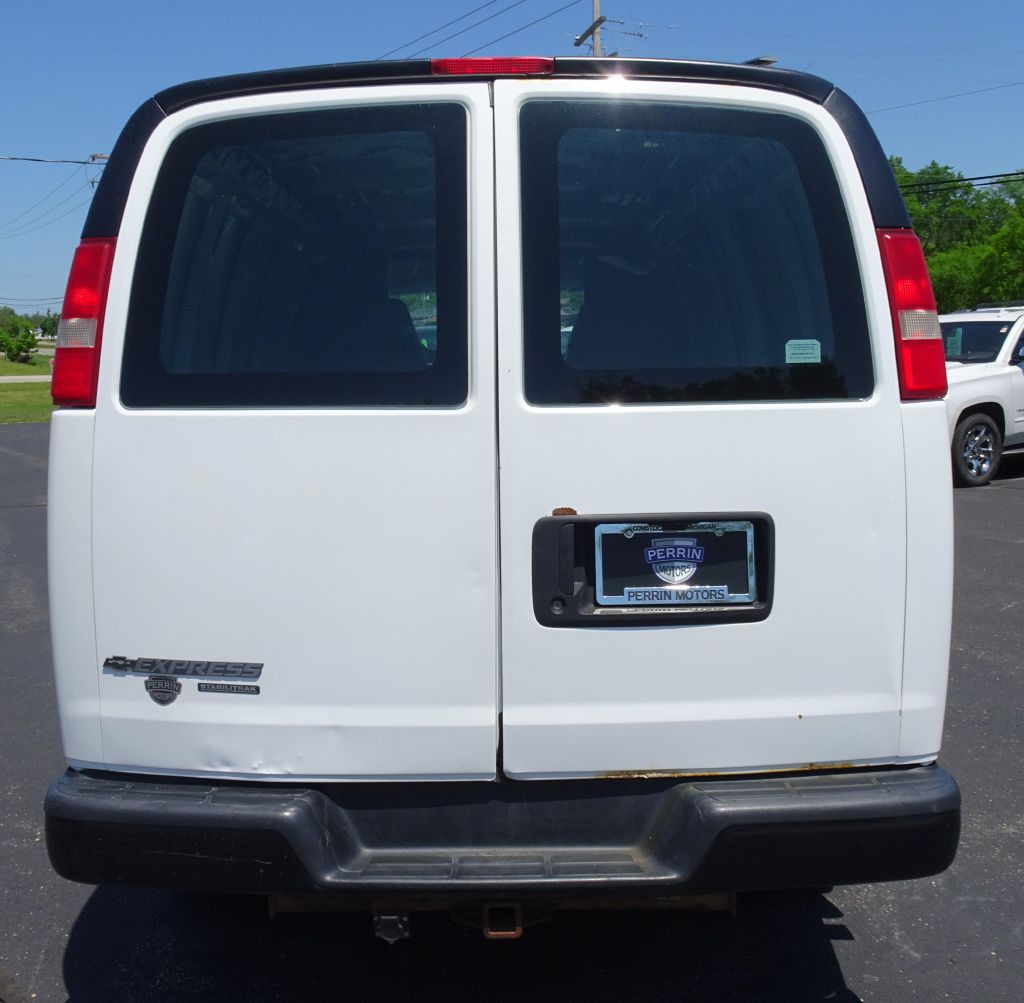 2014 Chevrolet Express Image 10