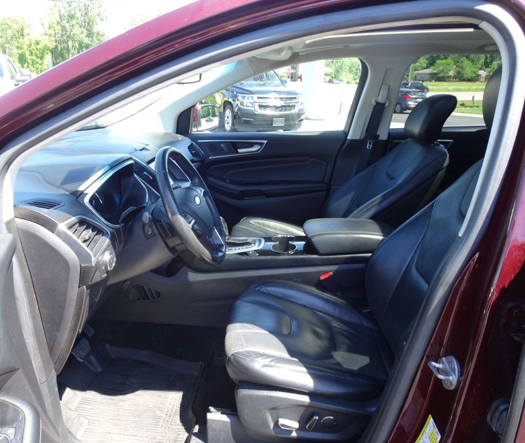 2017 Ford Edge Image 10