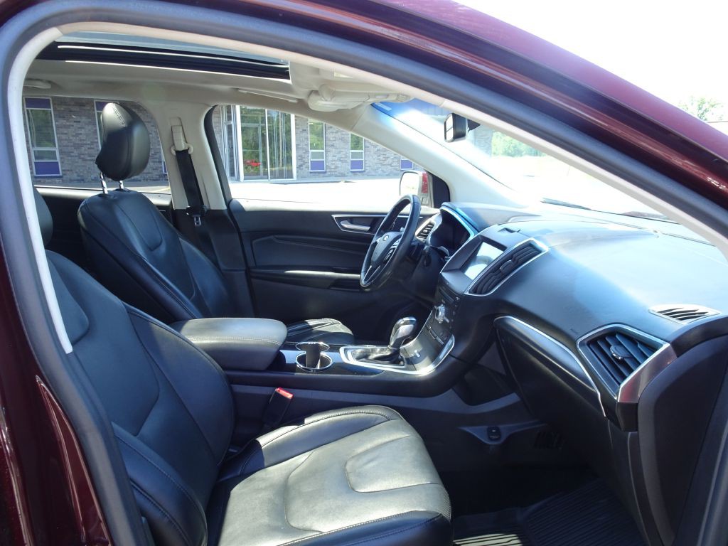 2017 Ford Edge Image 14