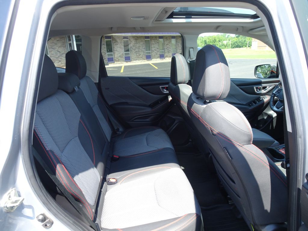 2019 Subaru Forester Image 15