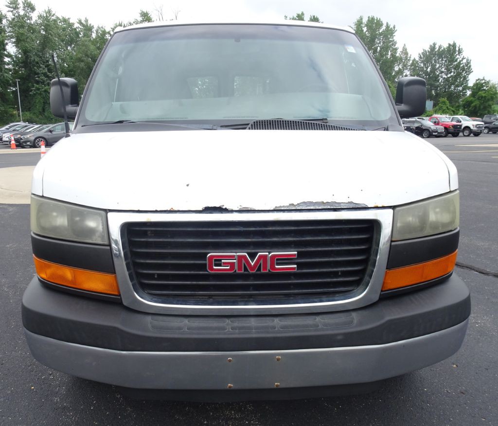 2012 GMC Savana Image 3