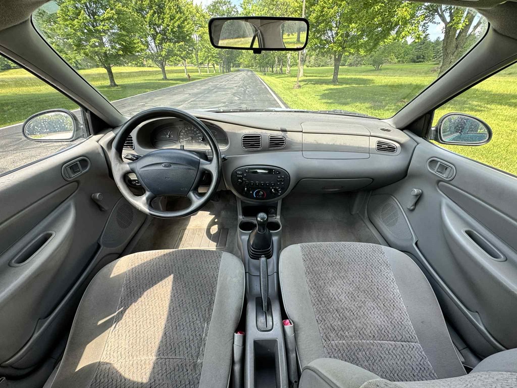 1998 Ford Escort Image 7