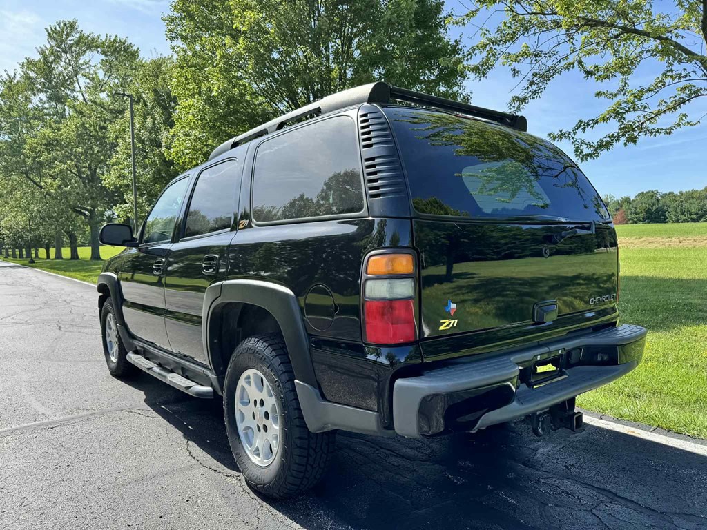 2004 Chevrolet Tahoe Image 5
