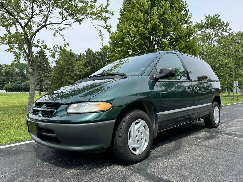 1998 Dodge Ram Van Image 4