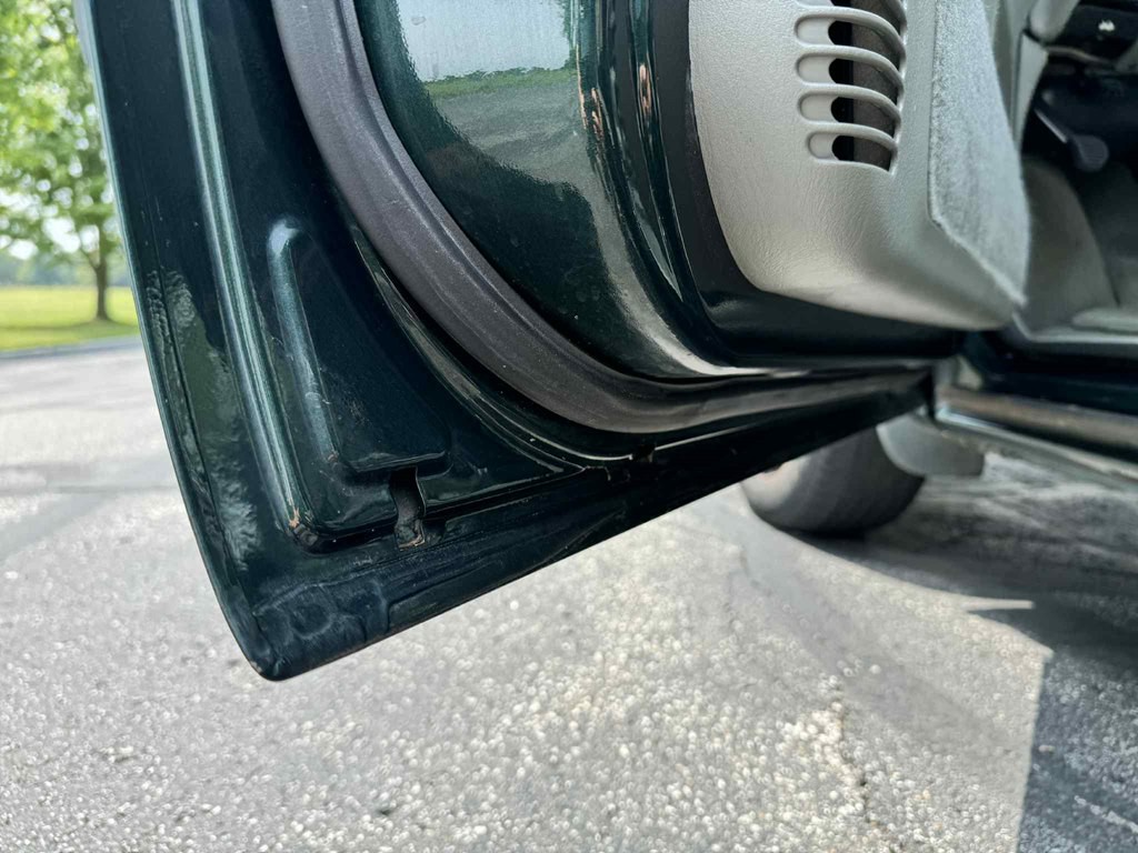 1998 Dodge Ram Van Image 23