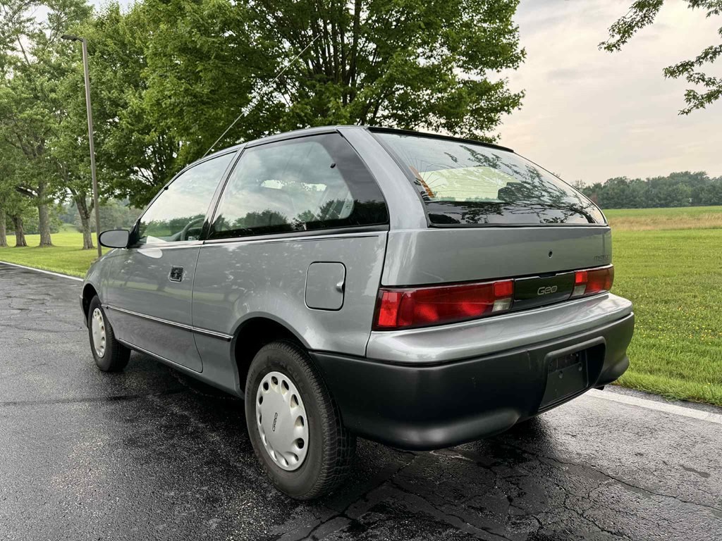 1994 Geo Metro Image 5
