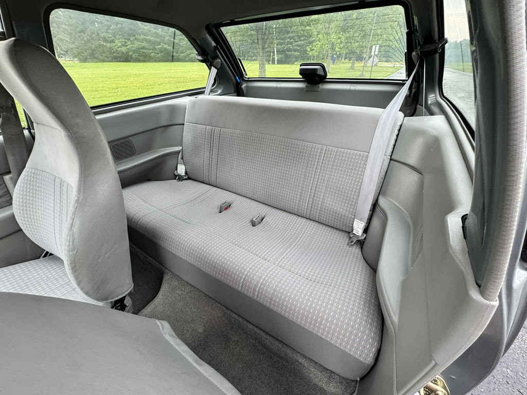 1994 Geo Metro Image 14