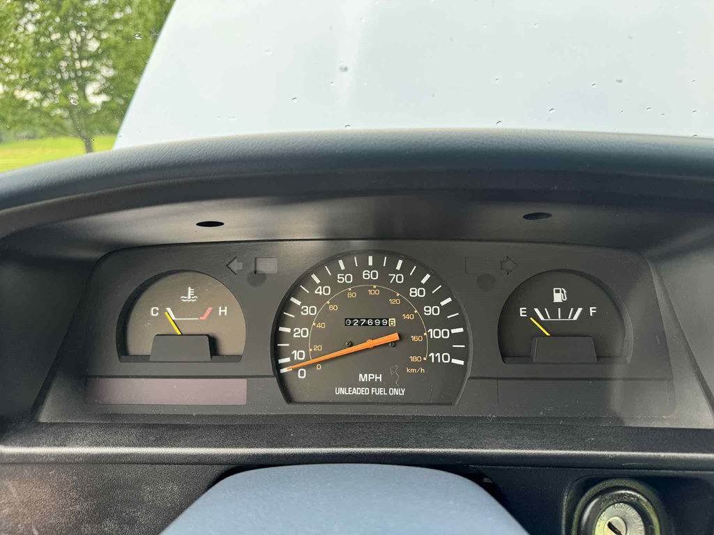 1990 Toyota Pickup Image 20