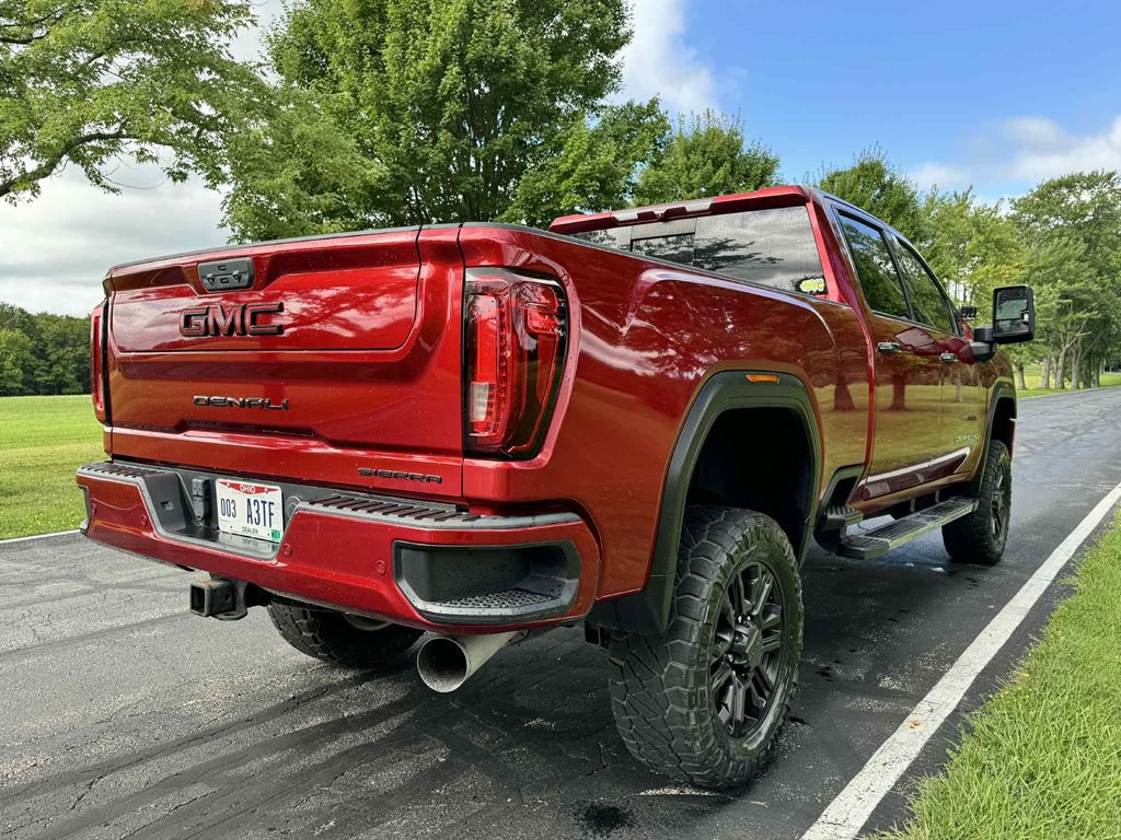 2022 GMC Sierra Image 8