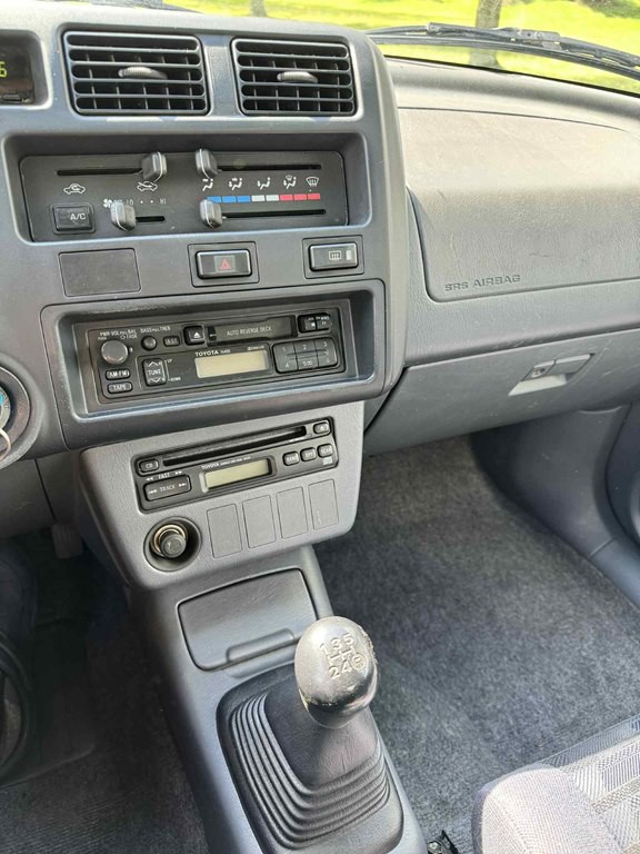 1997 Toyota Rav4 Image 13