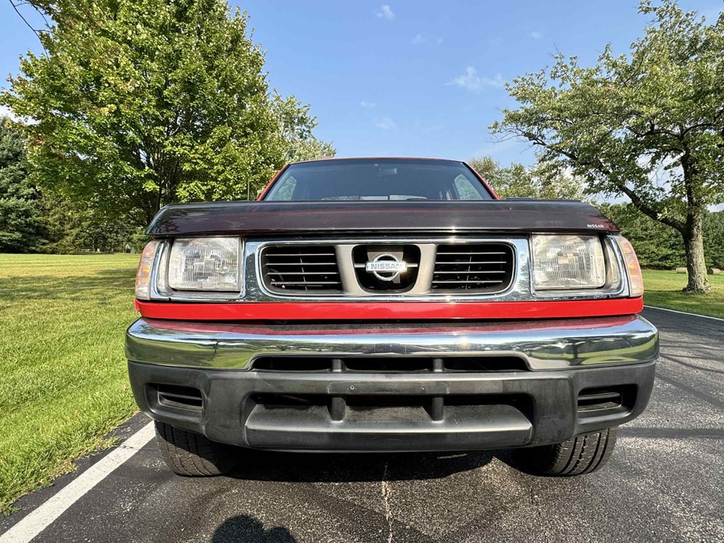 2000 Nissan Frontier Image 3