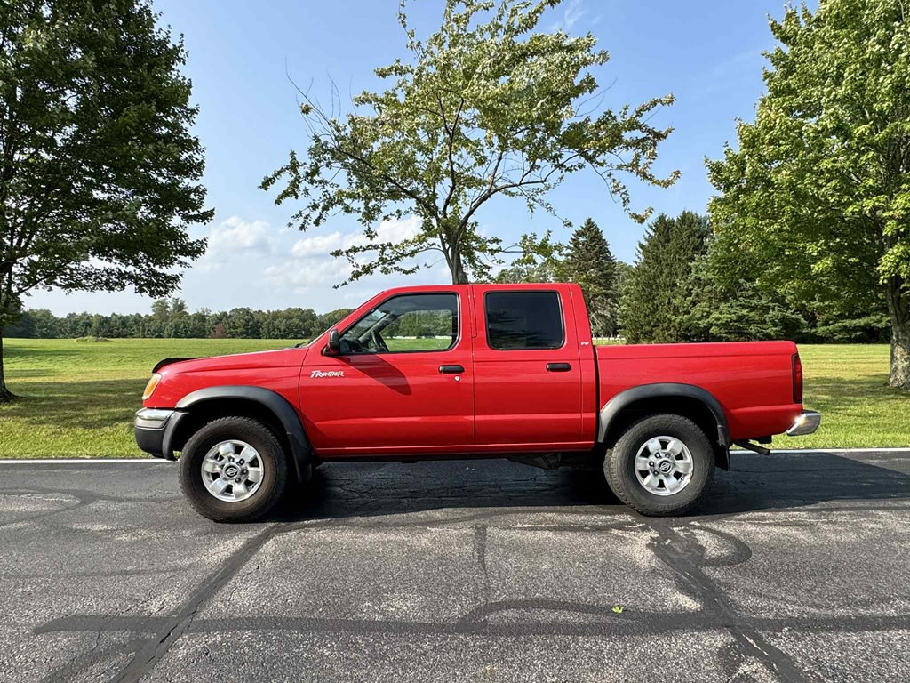 2000 Nissan Frontier Image 5