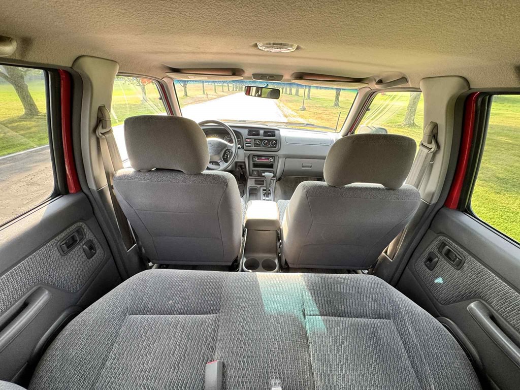 2000 Nissan Frontier Image 19
