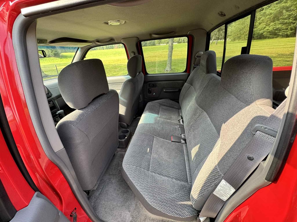 2000 Nissan Frontier Image 20