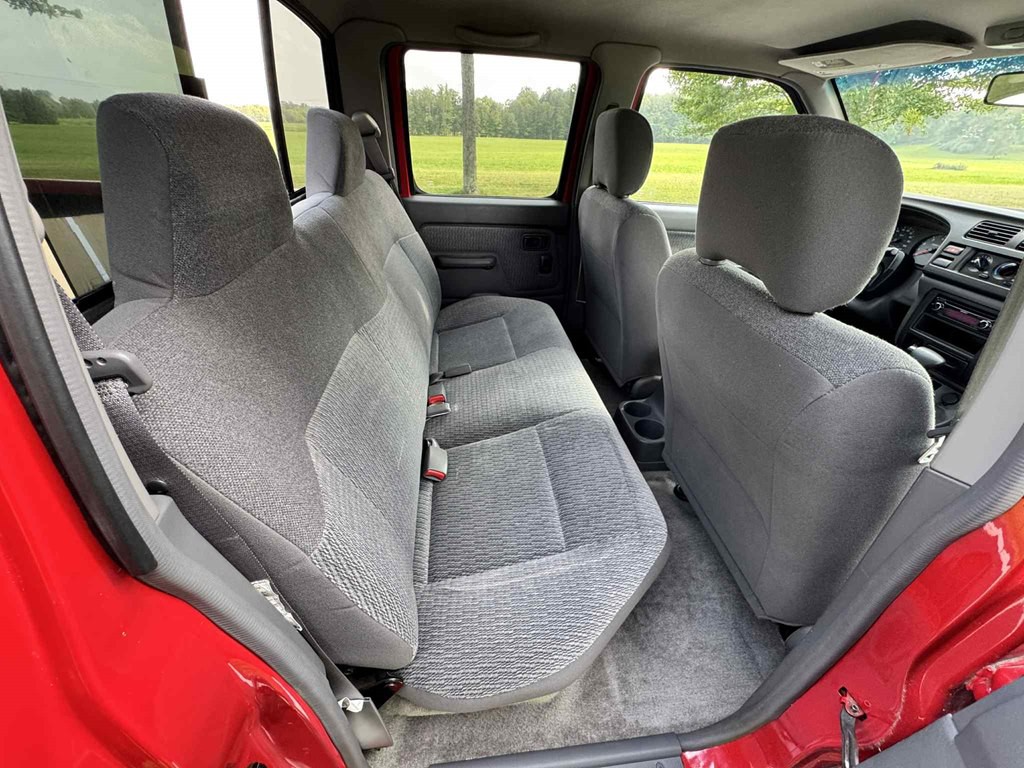 2000 Nissan Frontier Image 22