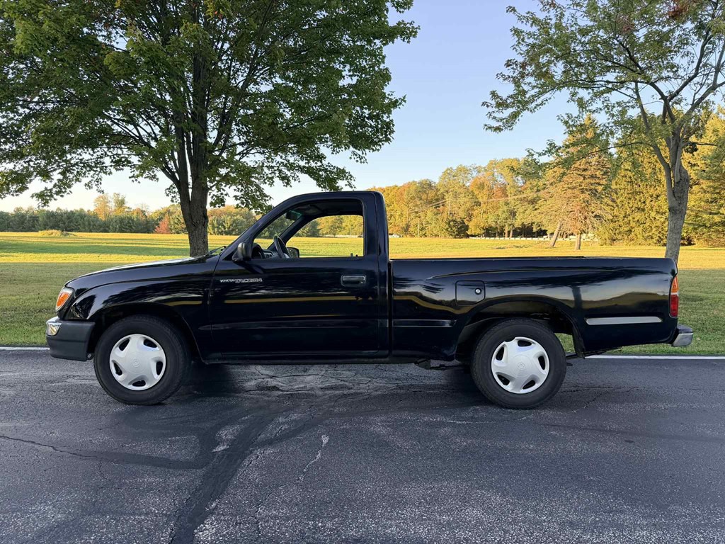 1999 Toyota Tacoma Image 4
