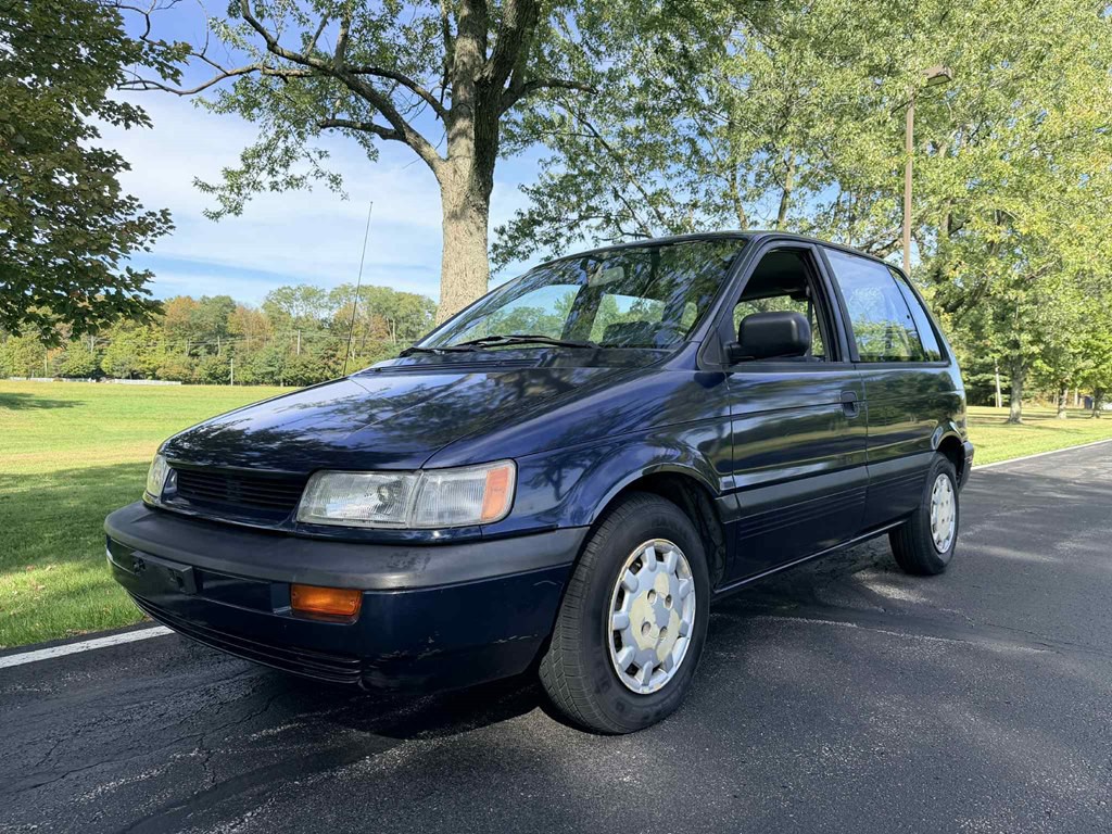 1994 Plymouth Colt Image 3